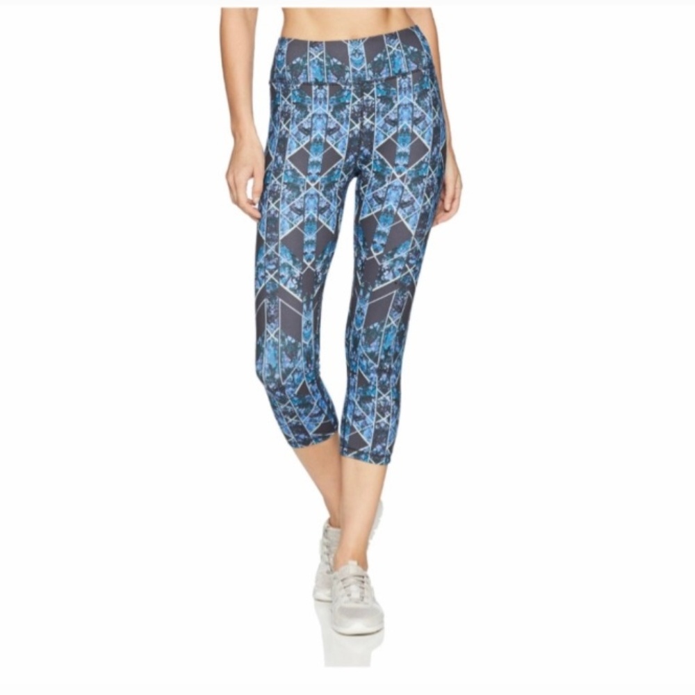 NWT Prana Roxanne Capri Leggings